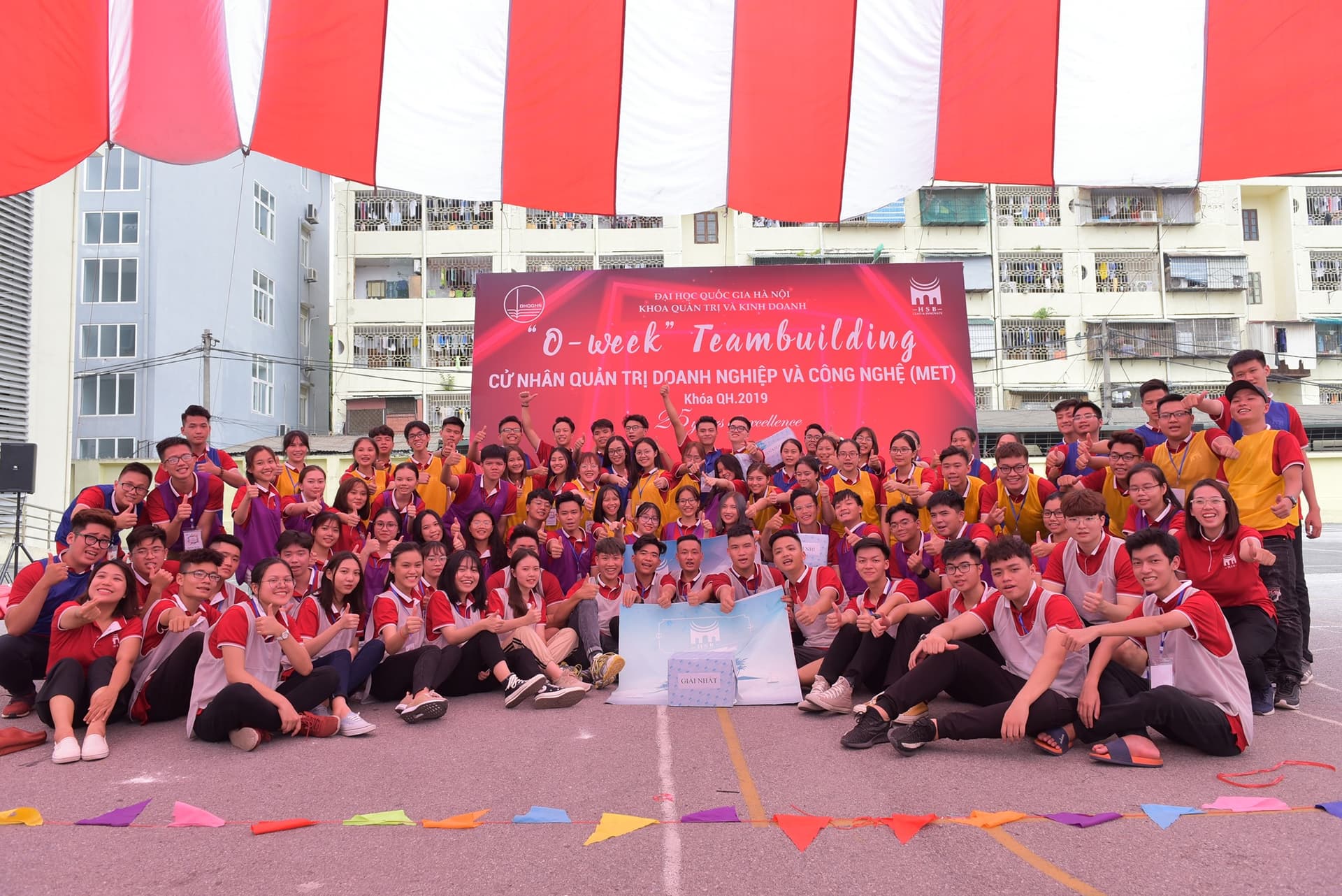 Hướng dẫn xác nhận nhập học trực tuyến và nộp hồ sơ nhập học trực tiếp vào đại học chính quy năm 2023 tại Trường Quản trị và Kinh doanh, ĐHQGHN