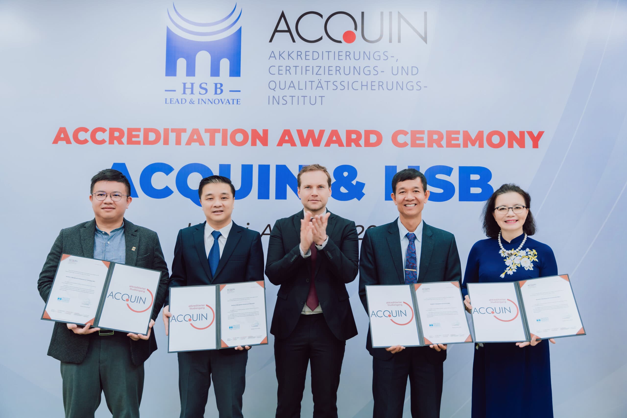 Báo cáo các điều kiện đảm bảo chất lượng năm 2022
