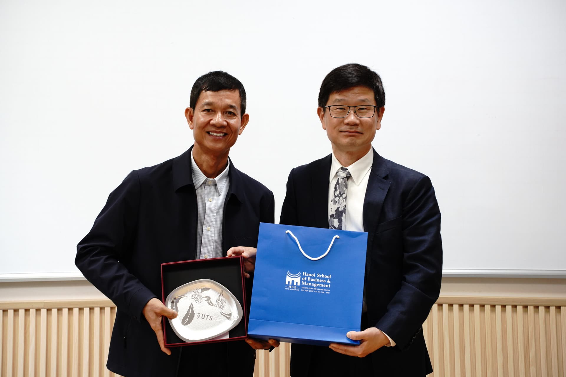 Triển vọng hợp tác sâu rộng với Đại học trẻ hàng đầu của Australia