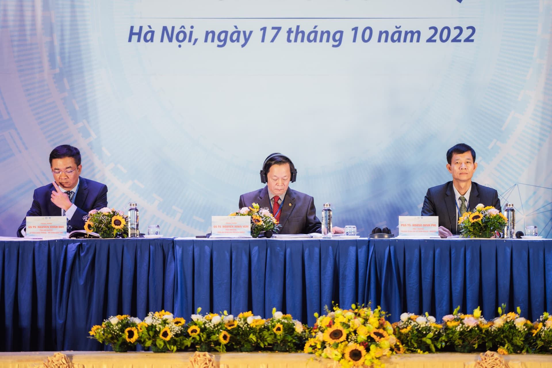 Thư mời tham gia đề tài khoa học “Cơ sở lý luận và thực tiễn xây dựng, triển khai các phương án phòng ngừa, ứng phó với khủng hoảng và thảm họa an ninh phi truyền thống trên địa bàn Thành phố Hồ Chí Minh”.